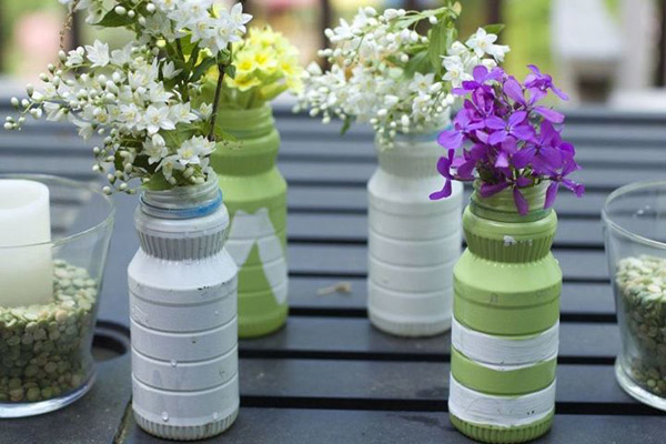 làm chậu hoa từ vỏ chai